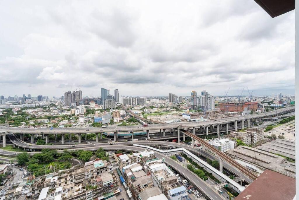 Bangkok Downtown2Min Walk Tobts Apartamento Ban Khlong Samrong Exterior foto